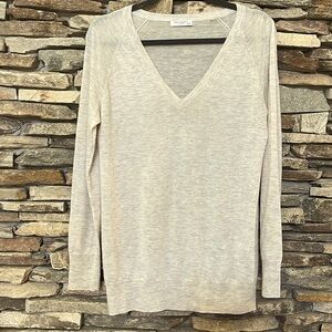 Equipment soft V Neck sweater
